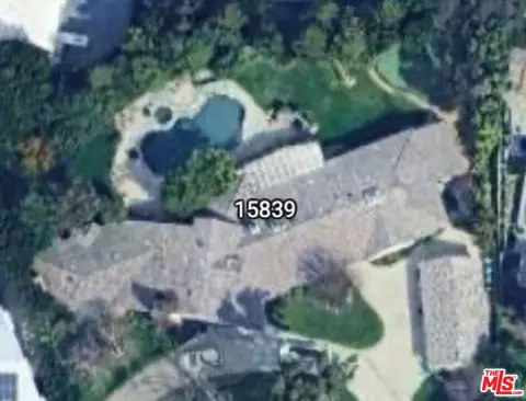 15839 Valley Vista Blvd, Encino, CA 91436