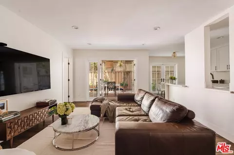 1010 Palm Ave #106, West Hollywood, CA 90069