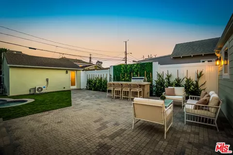 Other - 4140 W Mcfarlane Ave, Burbank, CA 91505 photo 9 of 12