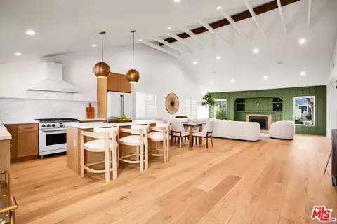 Other - 4140 W Mcfarlane Ave, Burbank, CA 91505 photo 5 of 12