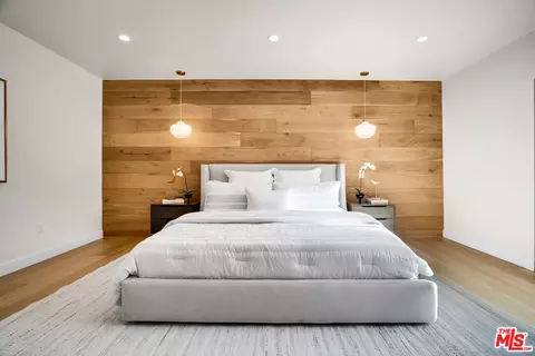 Bedroom - 4140 W Mcfarlane Ave, Burbank, CA 91505 photo 2 of 8