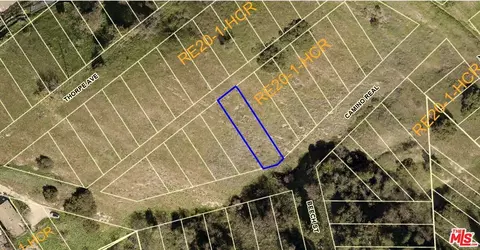 3575 N Camino Real, Los Angeles, CA 90065