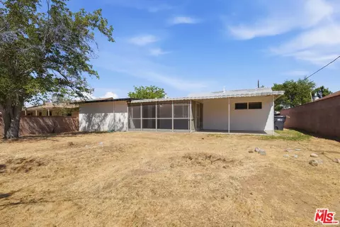 Exterior - 44515 Date Ave, Lancaster, CA 93534 photo 2 of 10