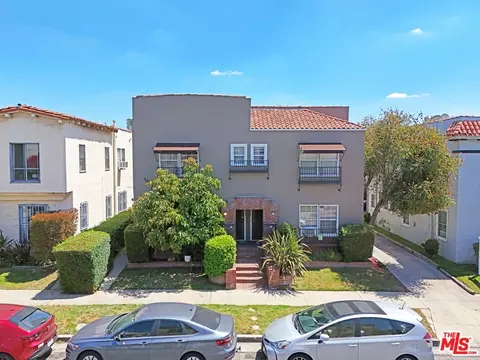 636 N Spaulding Ave, Los Angeles, CA 90036