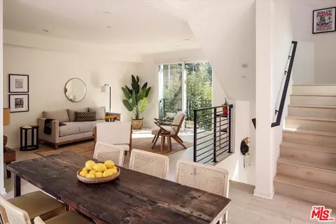 1925 Griffith Park Blvd, Los Angeles, CA 90039