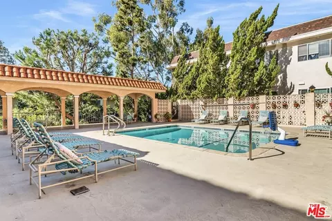 6199 Canterbury Dr #102, Culver City, CA 90230