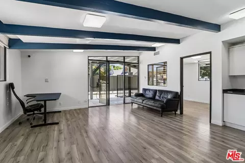 11100 Sheldon St, Sun Valley, CA 91352 photo 2