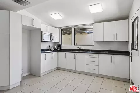 11100 Sheldon St, Sun Valley, CA 91352 photo 8