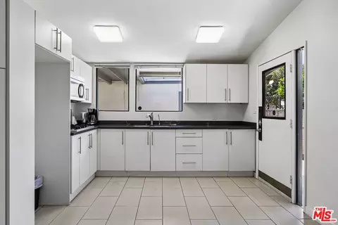 11100 Sheldon St, Sun Valley, CA 91352 photo 6