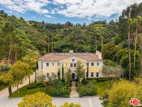 13935 Durham Rd, Beverly Hills, CA 90210
