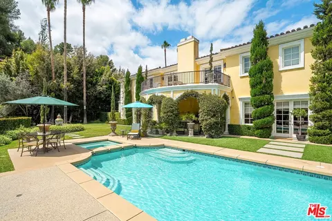 13935 Durham Rd, Beverly Hills, CA 90210
