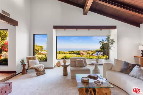 24656 Blue Dane Ln, Malibu, CA 90265