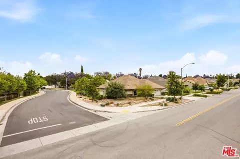 View/Area - 3065 Gibson St, Riverside, CA 92503 photo 1 of 1
