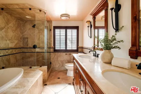 Bath - 17422 Gresham St, Sherwood Forest, CA 91325 photo 5 of 7