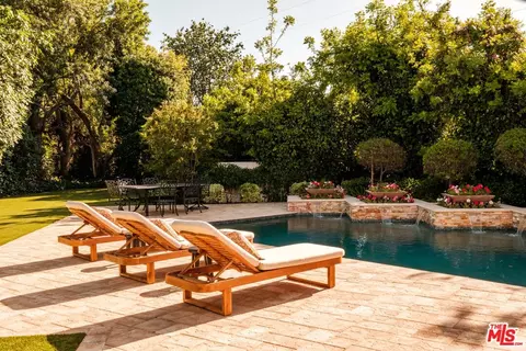 Exterior - 17422 Gresham St, Sherwood Forest, CA 91325 photo 10 of 16