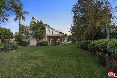 Exterior - 17422 Gresham St, Sherwood Forest, CA 91325 photo 5 of 16