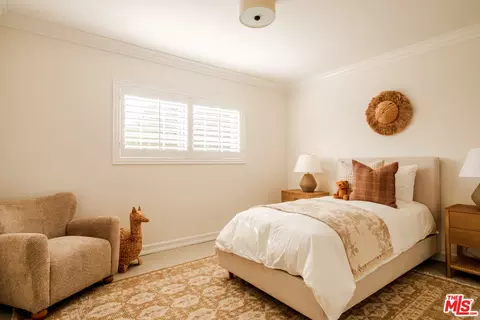 Bedroom - 17422 Gresham St, Sherwood Forest, CA 91325 photo 5 of 7