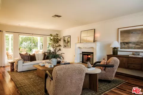 Living - 17422 Gresham St, Sherwood Forest, CA 91325 photo 1 of 3