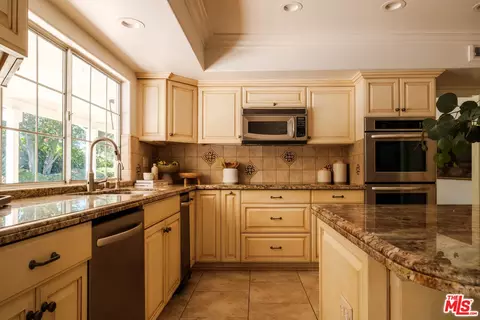 Kitchen - 17422 Gresham St, Sherwood Forest, CA 91325 photo 2 of 5