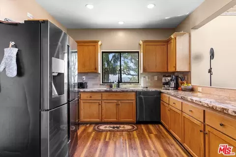 28081 Deertrail Dr, Tehachapi, CA 93561 photo 11