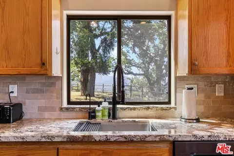 28081 Deertrail Dr, Tehachapi, CA 93561 photo 13