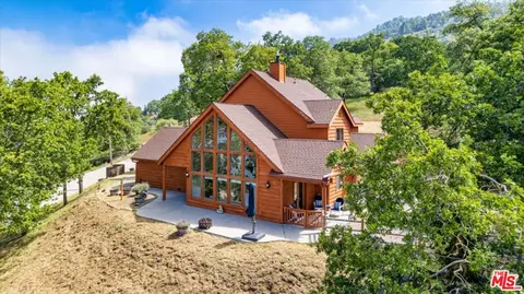 28081 Deertrail Dr, Tehachapi, CA 93561 photo 2