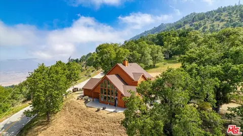 28081 Deertrail Dr, Tehachapi, CA 93561 photo 3