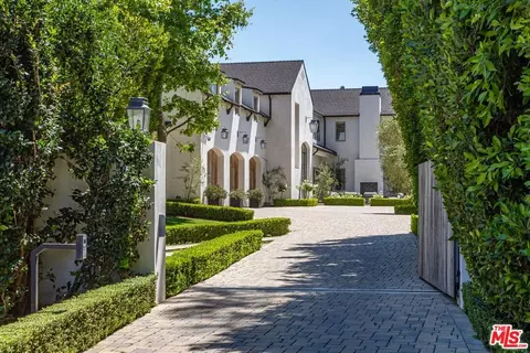 11951 Pinnacle Pl, Beverly Hills, CA 90210