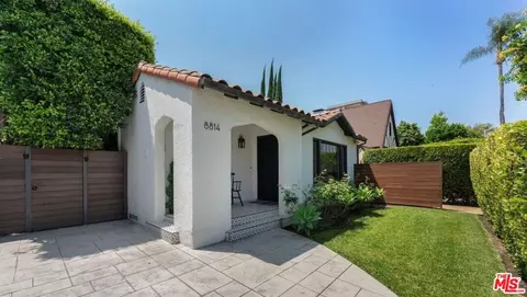 8814 Rosewood Ave, Los Angeles, CA 90048