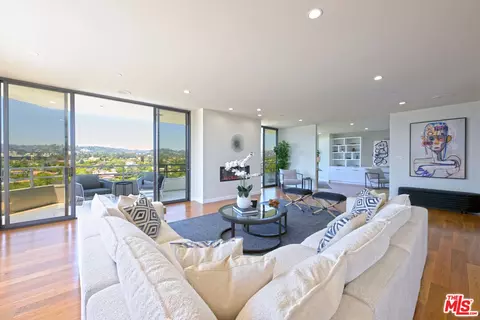 10601 Wilshire Blvd #1404, Los Angeles, CA 90024