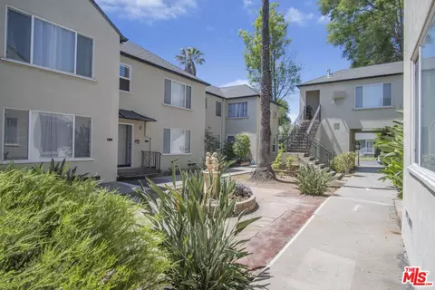 Exterior - 130 S Michigan Ave, Pasadena, CA 91106 photo 4 of 8