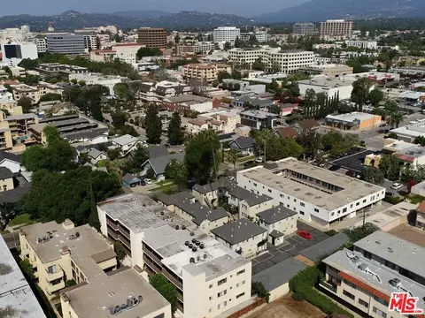 View/Area - 130 S Michigan Ave, Pasadena, CA 91106 photo 5 of 5