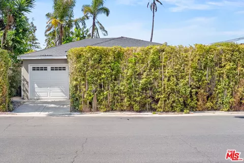 627 Mildred Ave, Venice, CA 90291