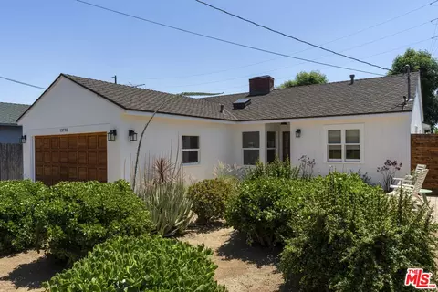 13732 Wyandotte St, Van Nuys, CA 91405