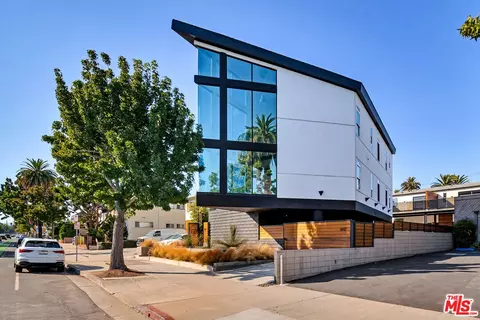 1447 11th St, Santa Monica, CA 90401