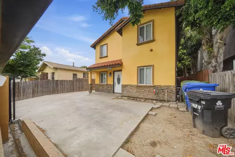 8822 Orchard Ave, Los Angeles, CA 90044