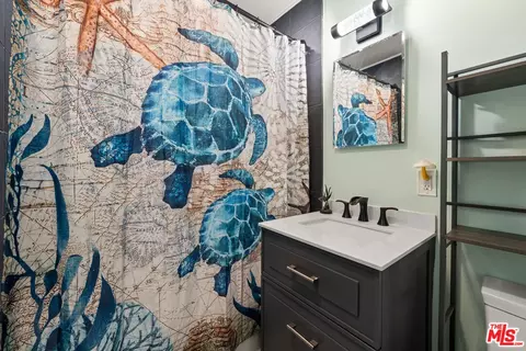 9738 Commerce Ave, Tujunga, CA 91042 photo 6