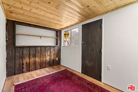 9738 Commerce Ave, Tujunga, CA 91042 photo 8