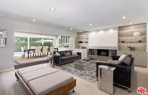 3450 Castlewoods Pl, Sherman Oaks, CA 91403