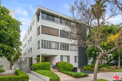 419 N Oakhurst Dr #203, Beverly Hills, CA 90210