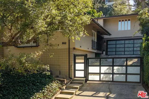 11922 Sunshine Ter, Studio City, CA 91604