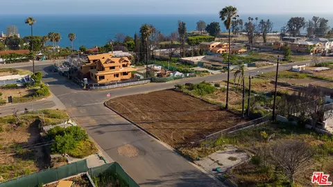 501 Salerno Dr, Pacific Palisades, CA 90272