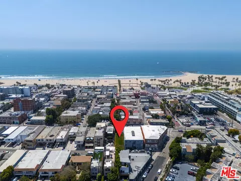 1816 Pacific Ave, Venice, CA 90291