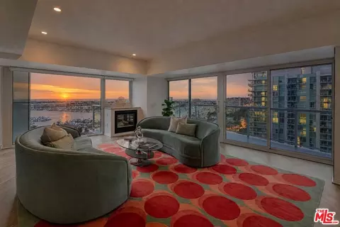 13600 Marina Pointe Dr #1611, Marina Del Rey, CA 90292