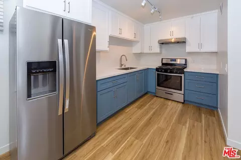 1057 Euclid Ave, Long Beach, CA 90804