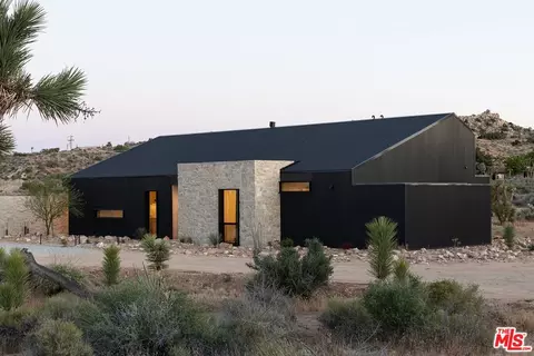 5047 Brisbane Ave, Yucca Valley, CA 92284