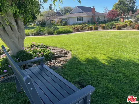16962 Agate Cir, Huntington Beach, CA 92649