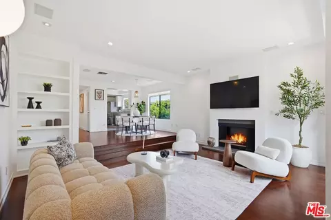 1613 Manning Ave #1, Los Angeles, CA 90024