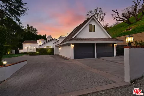4524 Balboa Ave, Encino, CA 91316