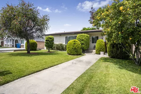 505 W 1st St, Azusa, CA 91702